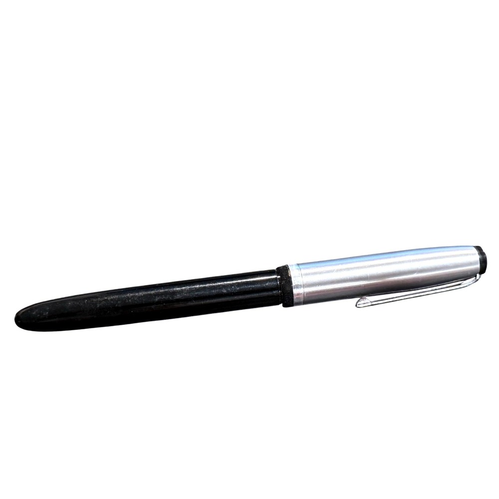 Vintage Wearever Fountain Pen Black Barrel Stainless Cap Lever Fill USA Retro